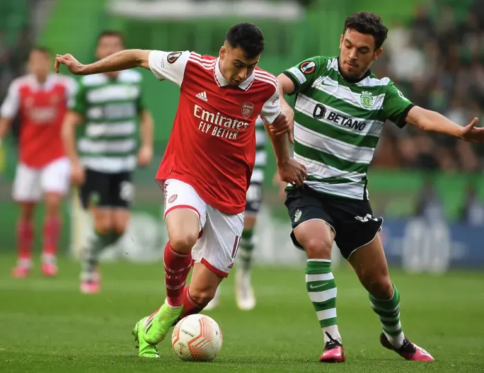 Framed Print : Arsenal's Martinelli Shines in Europa League Clash against Sporting CP