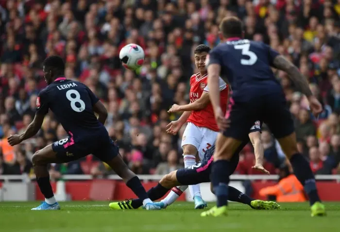 Framed Print : Arsenal's Martinelli Shines in Premier League Clash Against AFC Bournemouth (2019-20)