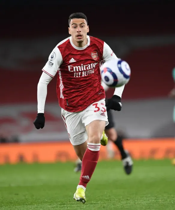 Framed Print : Arsenal's Martinelli Takes on Liverpool in Empty Emirates Stadium, Premier League 2021
