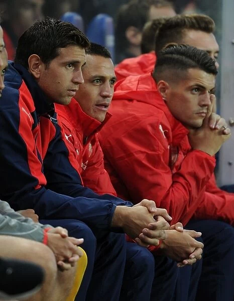 Arsenal's Martinez, Sanchez, and Xhaka Train Together During Viking FK Friendly, 2016