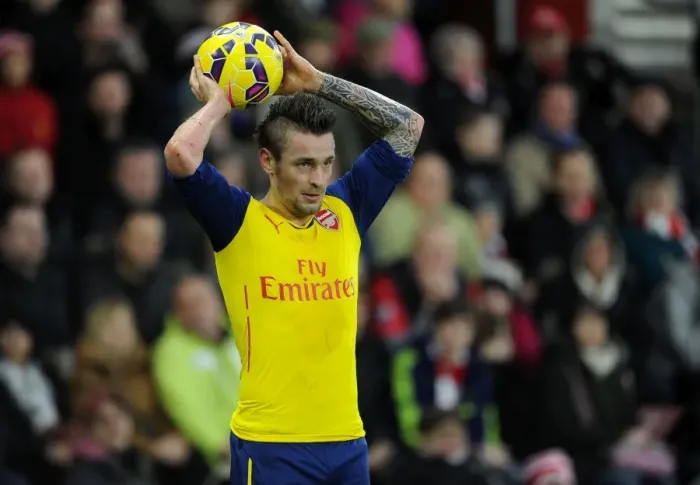 Framed Print : Arsenal's Mathieu Debuchy in Action against Southampton (Premier League 2014-15) Framed Print : Arsenal's Mathieu Debuchy in Action against Southampton (Premier League 2014-15)