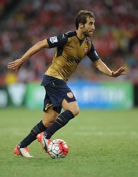 Arsenal's Mathieu Flamini in Action against Singapore XI during Barclays Asia Trophy
