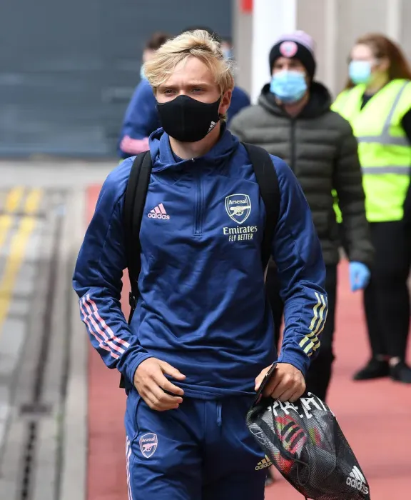 Framed Print : Arsenal's Matt Smith Prepares for FA Cup Quarterfinal Showdown against Sheffield United Framed Print : Arsenal's Matt Smith Prepares for FA Cup Quarterfinal Showdown against Sheffield United
