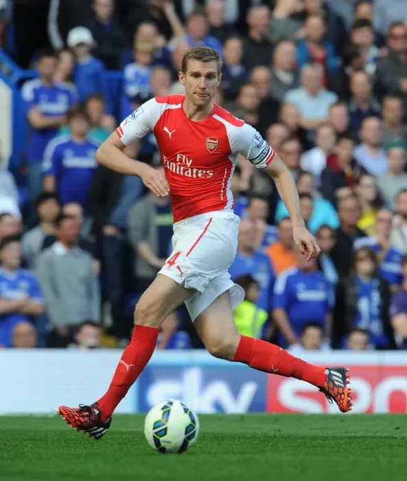 Framed Print : Arsenal's Per Mertesacker in Action Against Chelsea - Premier League 2014-15