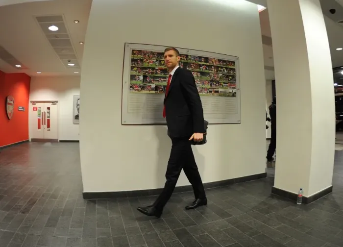 Framed Print : Arsenal's Per Mertesacker Heads to the Changing Room Before FA Cup Match vs Hull City Framed Print : Arsenal's Per Mertesacker Heads to the Changing Room Before FA Cup Match vs Hull City