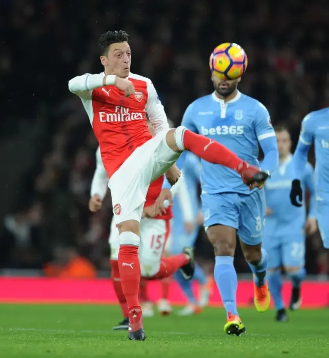 Framed Print : Arsenal's Mesut Ozil in Action: Arsenal vs. Stoke City (Premier League 2016-17)