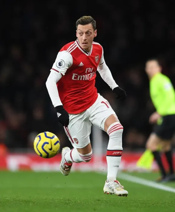 Framed Print : Arsenal's Mesut Ozil in Action against Brighton & Hove Albion, Premier League 2019-20 Framed Print : Arsenal's Mesut Ozil in Action against Brighton & Hove Albion, Premier League 2019-20