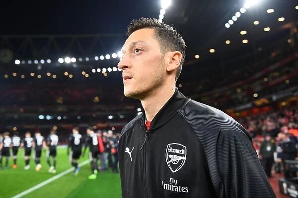 Arsenal's Mesut Ozil Prepares for Qarabag Clash in Europa League Group E