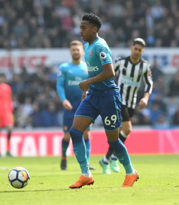 Framed Print : Arsenal's Midfield Sensation Joe Willock Dazzles Against Newcastle United, Premier League 2017-18 Framed Print : Arsenal's Midfield Sensation Joe Willock Dazzles Against Newcastle United, Premier League 2017-18
