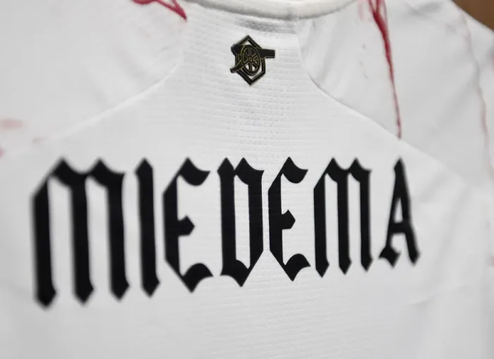 Framed Print : Arsenal's Miedema Hones Focus: Preparing for UWCL Quarterfinal Showdown Against Paris Saint-Germain Framed Print : Arsenal's Miedema Hones Focus: Preparing for UWCL Quarterfinal Showdown Against Paris Saint-Germain