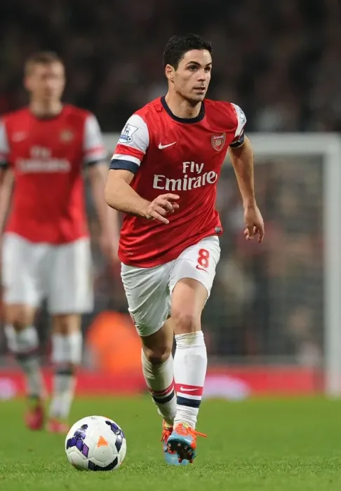 Framed Print : Arsenal's Mikel Arteta Faces Manchester City in the Premier League