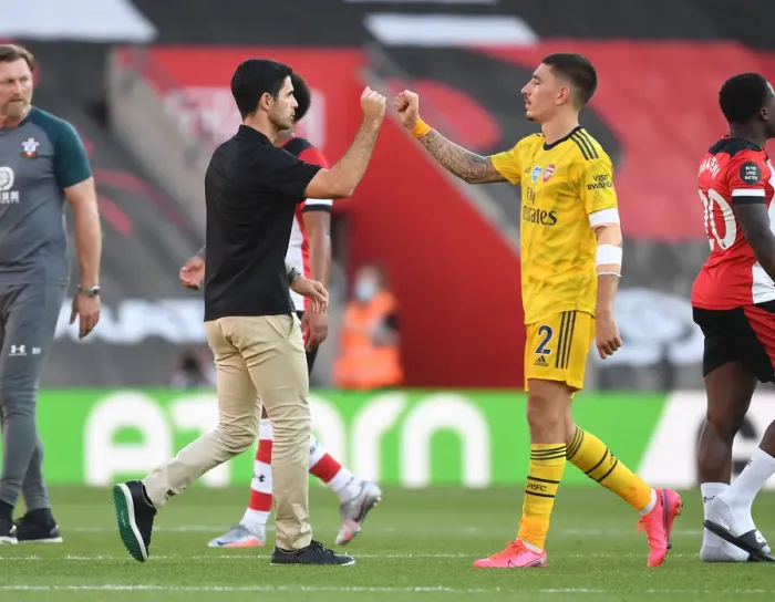Framed Print : Arsenal's Mikel Arteta and Hector Bellerin Celebrate Victory over Southampton in Premier League
