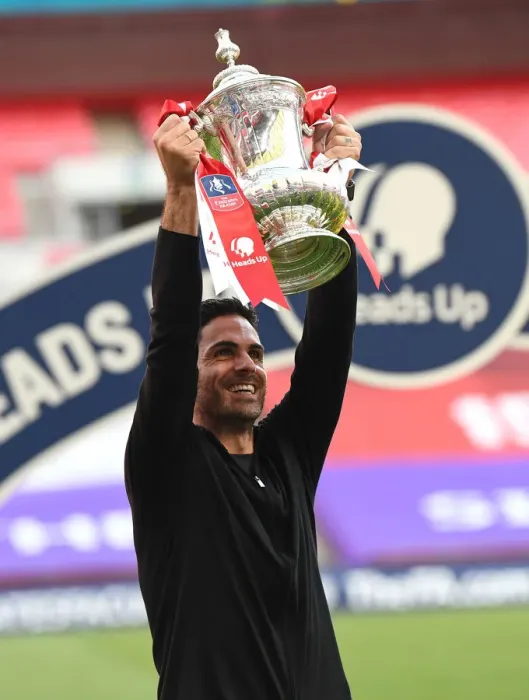 Framed Print : Arsenal's Mikel Arteta Lifts Empty FA Cup After Historic Victory over Chelsea (FA Cup Final 2020: Behind Closed Doors) Framed Print : Arsenal's Mikel Arteta Lifts Empty FA Cup After Historic Victory over Chelsea (FA Cup Final 2020: Behind Closed Doors)