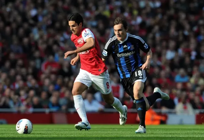 Framed Print : Arsenal's Mikel Arteta Scores in 3-1 Victory over Stoke City, Barclays Premier League, Emirates Stadium, 10.23.2011