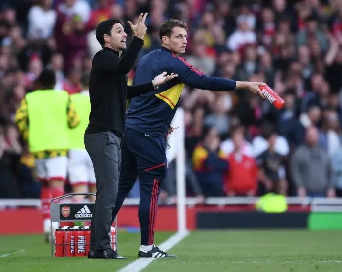 Framed Print : Arsenal's Mikel Arteta and Tom Allen Strategize Against Liverpool in 2022-23 Premier League