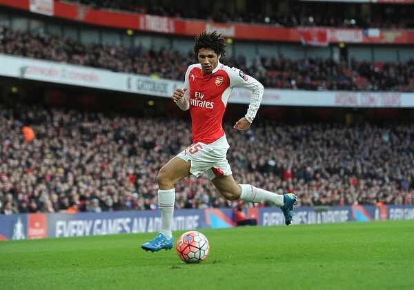 Arsenal's Mohamed Elneny in Action: FA Cup Clash Against Burnley at The Emirates