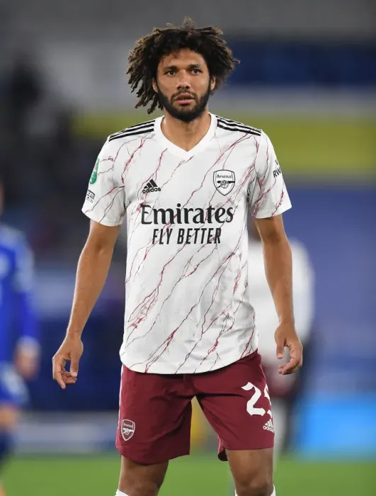 Framed Print : Arsenal's Mohamed Elneny in Action: Leicester City vs. Arsenal Carabao Cup Showdown