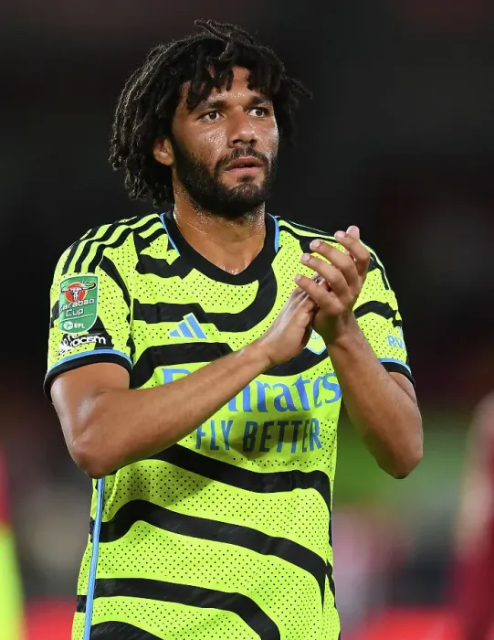 Framed Print : Arsenal's Mohamed Elneny Applauds Fans After Brentford Cup Victory (2023-24) Framed Print : Arsenal's Mohamed Elneny Applauds Fans After Brentford Cup Victory (2023-24)