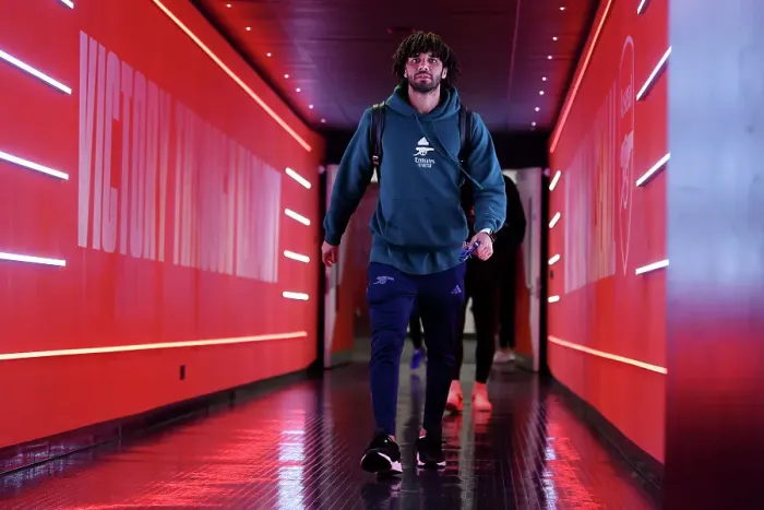 Framed Print : Arsenal's Mohamed Elneny Arrives at Emirates Stadium Ahead of Arsenal v RC Lens UCL Clash 2023 / 24