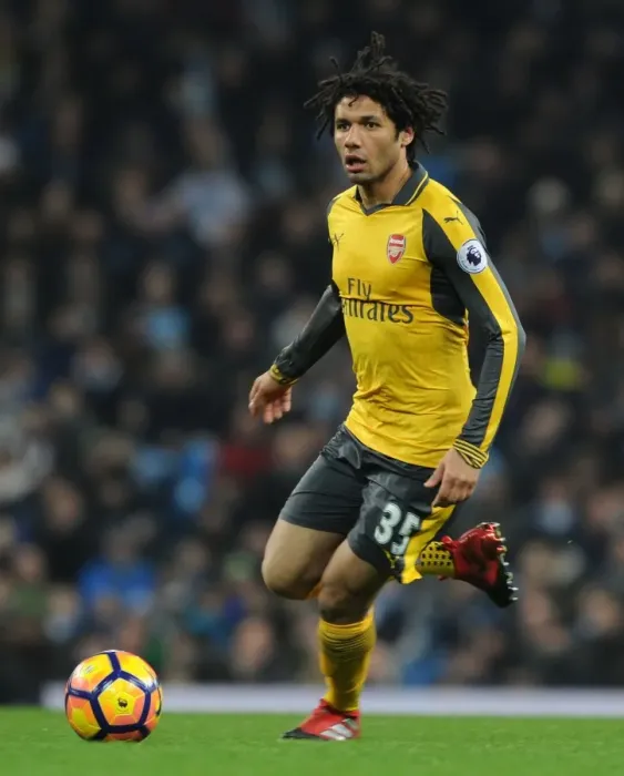 Framed Print : Arsenal's Mohamed Elneny Faces Off Against Manchester City in Premier League Clash (2016-17) Framed Print : Arsenal's Mohamed Elneny Faces Off Against Manchester City in Premier League Clash (2016-17)