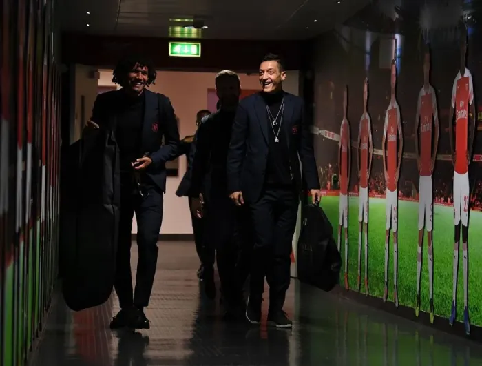Framed Print : Arsenal's Mohamed Elneny and Mesut Ozil Prepare for UEFA Europa League Semi-Final Showdown Against Valencia