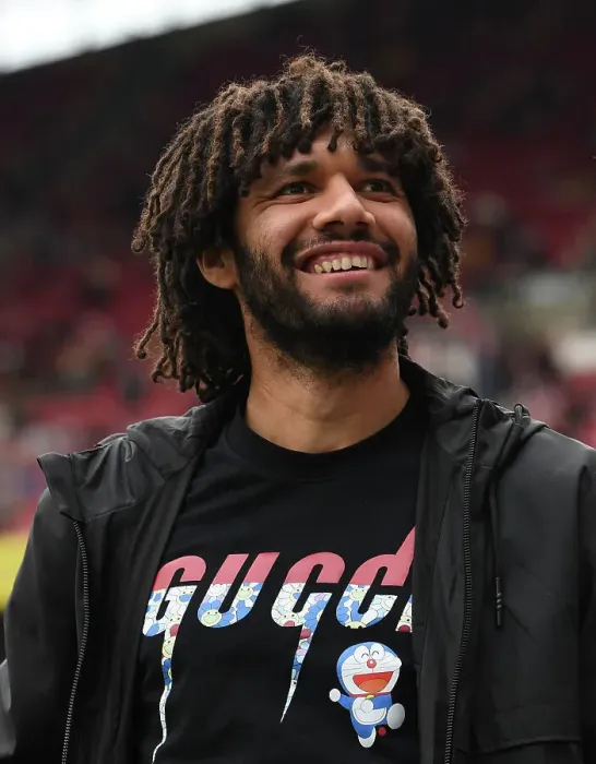 Framed Print : Arsenal's Mohamed Elneny Prepares for Arsenal v Brighton & Hove Albion in Premier League 2022-23