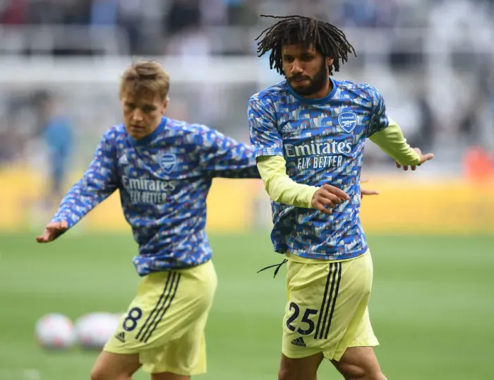 Framed Print : Arsenal's Mohamed Elneny Prepares for Newcastle United Clash in Premier League (Newcastle United vs Arsenal, 2021-22) Framed Print : Arsenal's Mohamed Elneny Prepares for Newcastle United Clash in Premier League (Newcastle United vs Arsenal, 2021-22)
