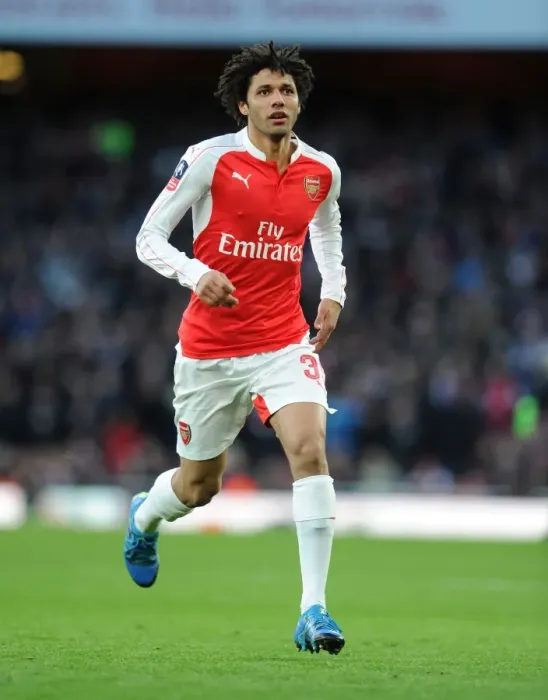 Framed Print : Arsenal's Mohamed Elneny Shines in FA Cup Clash Against Burnley