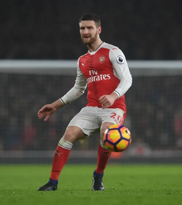 Framed Print : Arsenal's Mustafi in Action: Arsenal vs. Watford (2016-17) Framed Print : Arsenal's Mustafi in Action: Arsenal vs. Watford (2016-17)