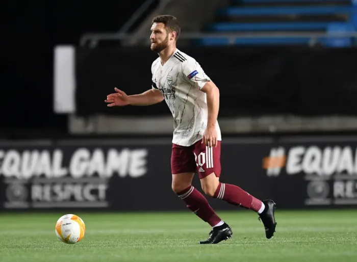 Framed Print : Arsenal's Mustafi in Action against Molde FK in Europa League Group Stage