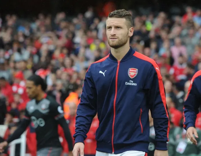 Framed Print : Arsenal's Mustafi Gears Up for Arsenal vs Southampton (2016-17) Framed Print : Arsenal's Mustafi Gears Up for Arsenal vs Southampton (2016-17)