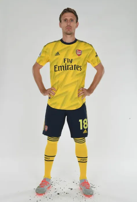 Framed Print : Arsenal's Nacho Monreal at 2019-20 Season Kick-Off Training Framed Print : Arsenal's Nacho Monreal at 2019-20 Season Kick-Off Training