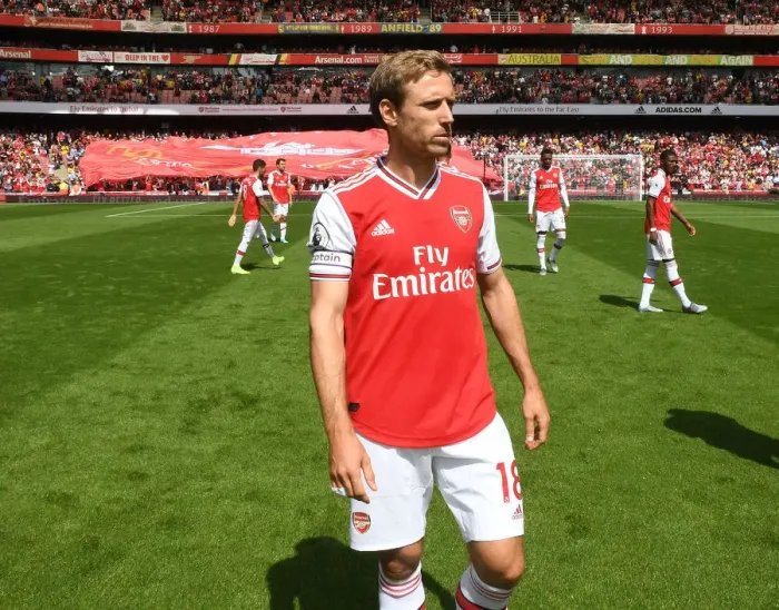 Framed Print : Arsenal's Nacho Monreal Prepares for Burnley Clash in Premier League Framed Print : Arsenal's Nacho Monreal Prepares for Burnley Clash in Premier League