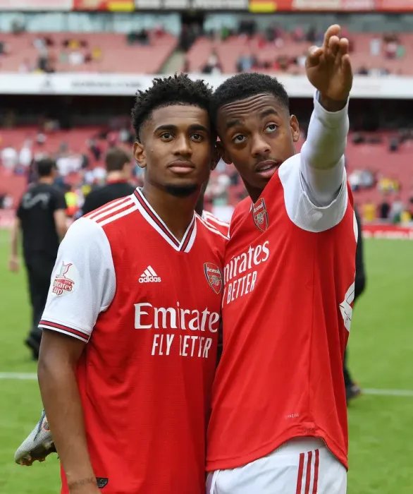 Framed Print : Arsenal's Nelson and Willock Celebrate Emirates Cup Victory