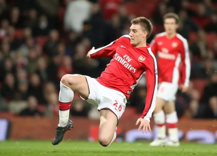 Framed Print : Arsenal's Nicklas Bendtner Scores in 4-0 FA Cup Win over Cardiff City, Emirates Stadium, 2009