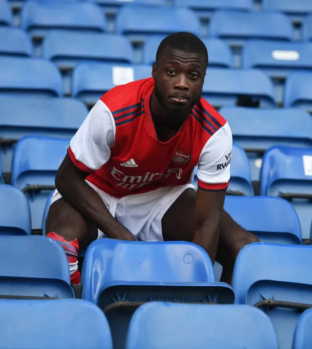 Framed Print : Arsenal's Nicolas Pepe in Action: Arsenal vs. Rangers Pre-Season Clash at Ibrox Stadium