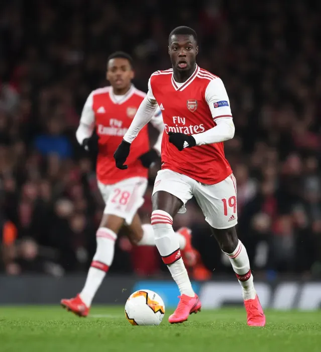 Framed Print : Arsenal's Nicolas Pepe in Action: Arsenal vs Olympiacos, Europa League 2019-2020