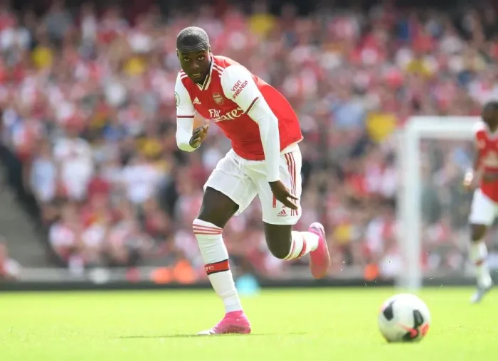 Framed Print : Arsenal's Nicolas Pepe in Action: Premier League Clash against Burnley, 2019-20 Framed Print : Arsenal's Nicolas Pepe in Action: Premier League Clash against Burnley, 2019-20