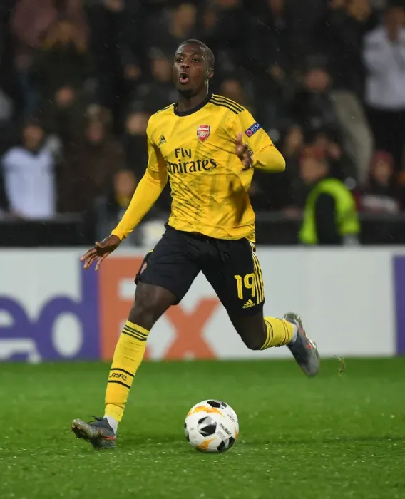 Framed Print : Arsenal's Nicolas Pepe Dazzles in Europa League Showdown against Vitoria Guimaraes