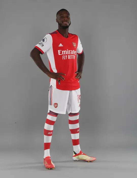 Framed Print : Arsenal's Nicolas Pepe Kicks Off New Season Training at London Colney Framed Print : Arsenal's Nicolas Pepe Kicks Off New Season Training at London Colney