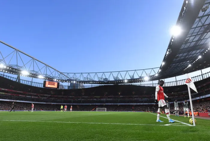 Framed Print : Arsenal's Nicolas Pepe Readies for Corner Kick Against Sheffield United (Premier League, January 2020) Framed Print : Arsenal's Nicolas Pepe Readies for Corner Kick Against Sheffield United (Premier League, January 2020)