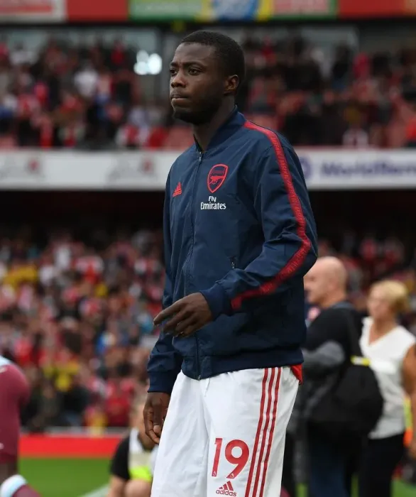 Framed Print : Arsenal's Nicolas Pepe Ready for Action Against Aston Villa (2019-20 Premier League) Framed Print : Arsenal's Nicolas Pepe Ready for Action Against Aston Villa (2019-20 Premier League)