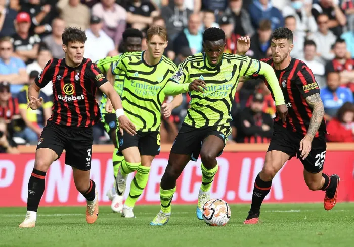 Framed Print : Arsenal's Nketiah Faces Off Against Bournemouth Defenders in Premier League Clash (2023-24) Framed Print : Arsenal's Nketiah Faces Off Against Bournemouth Defenders in Premier League Clash (2023-24)