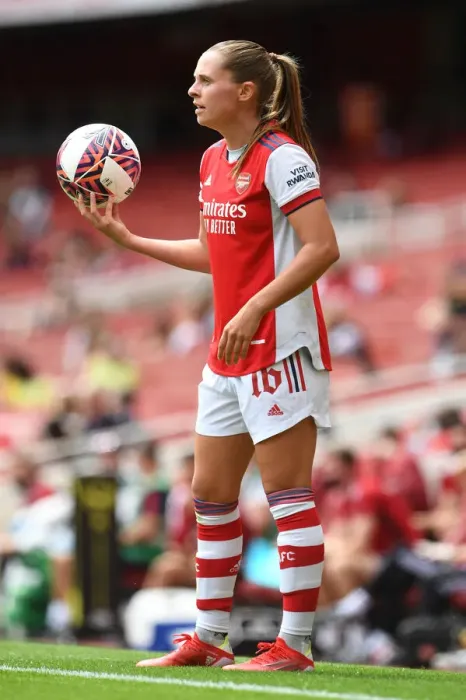 Framed Print : Arsenal's Noelle Maritz in Action: Arsenal Women vs. Chelsea Women, 2021-22 Season, Emirates Stadium