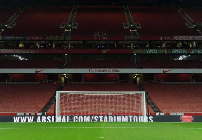 Framed Print : Arsenal's North Bank Goal: Arsenal v Hull City, Premier League 2013-14 Framed Print : Arsenal's North Bank Goal: Arsenal v Hull City, Premier League 2013-14