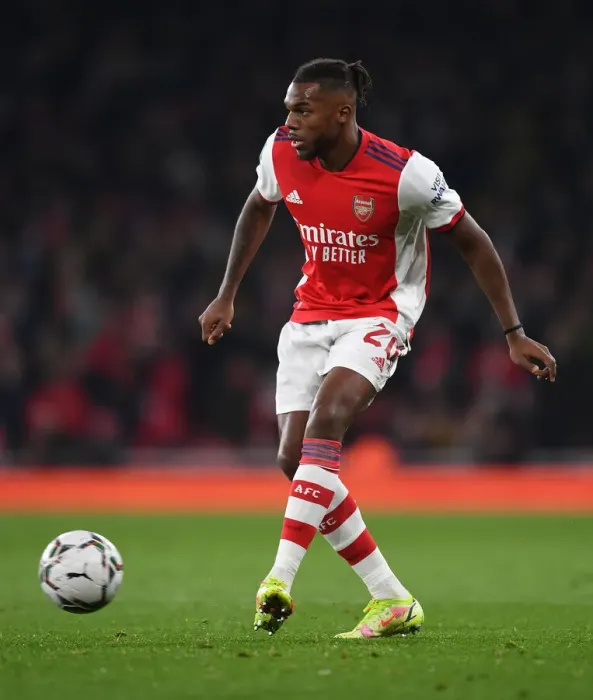 Framed Print : Arsenal's Nuno Tavares in Action: Carabao Cup Quarterfinal vs. Sunderland