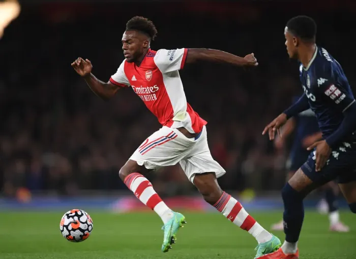 Framed Print : Arsenal's Nuno Tavares in Action: Premier League 2021-22 - Arsenal vs. Aston Villa