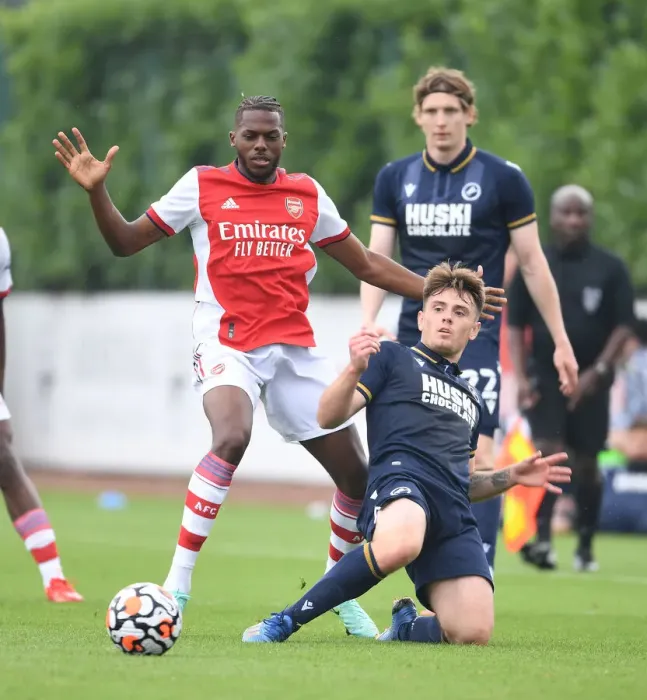 Framed Print : Arsenal's Nuno Tavares in Pre-Season Action Against Millwall Framed Print : Arsenal's Nuno Tavares in Pre-Season Action Against Millwall