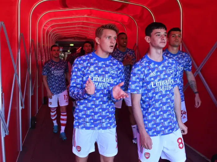 Framed Print : Arsenal's Odegaard and Patino: Pre-Match Focus before Arsenal vs Leeds United, Premier League 2021-22 Framed Print : Arsenal's Odegaard and Patino: Pre-Match Focus before Arsenal vs Leeds United, Premier League 2021-22