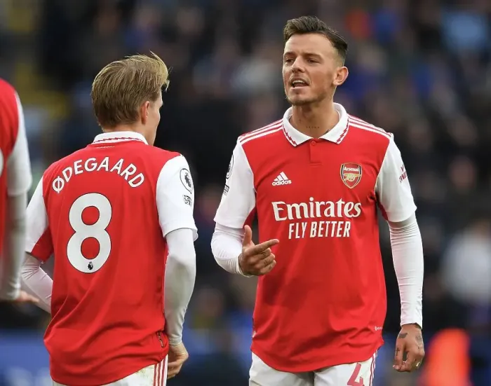Framed Print : Arsenal's Odegaard and White in Action: Leicester City vs Arsenal, Premier League 2022-23